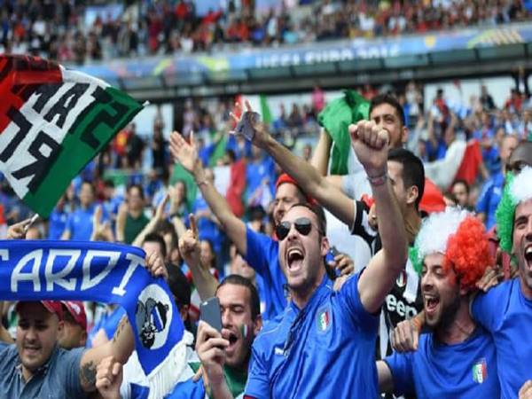 Tifosi là gì? Vai trò và ý nghĩa của Tifosi trong bóng đá